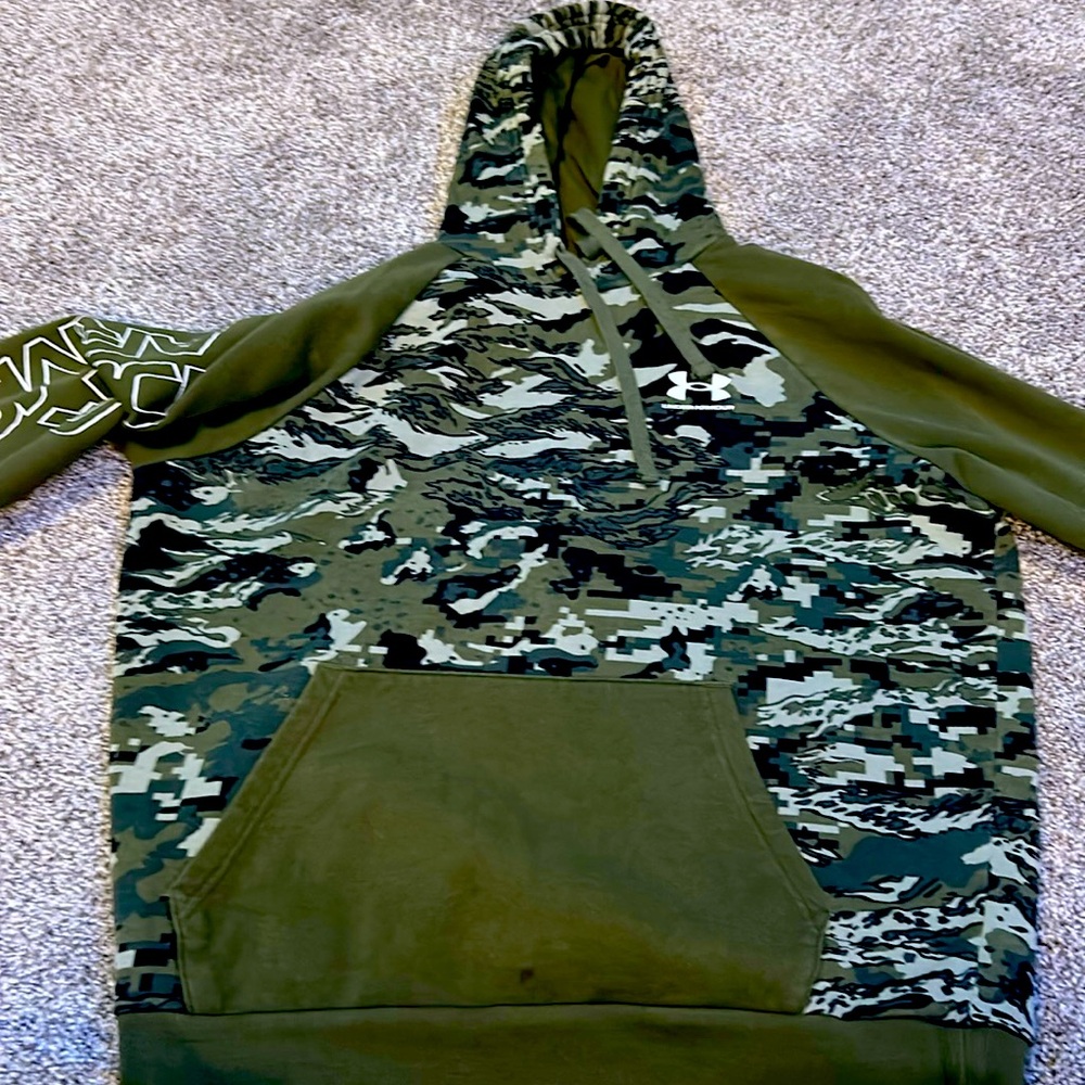 Camo medium under armour medium